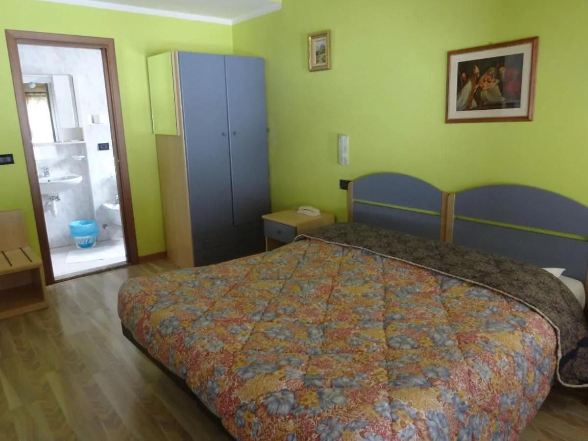 Hotel Genzianella Presenaio 3*,