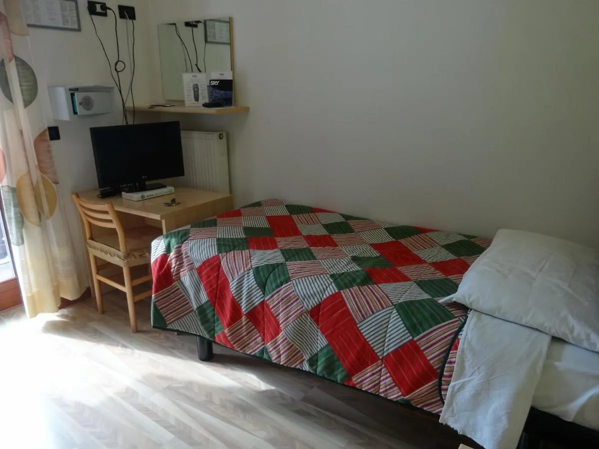 ***  Hotel Genzianella Presenaio Italia
