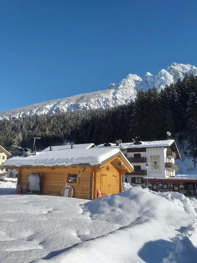 Hotel Genzianella Presenaio 3*,