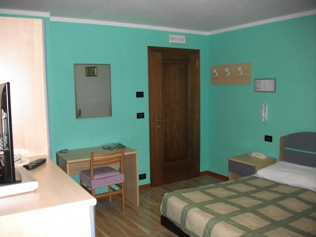 ***  Hotel Genzianella Presenaio Italia